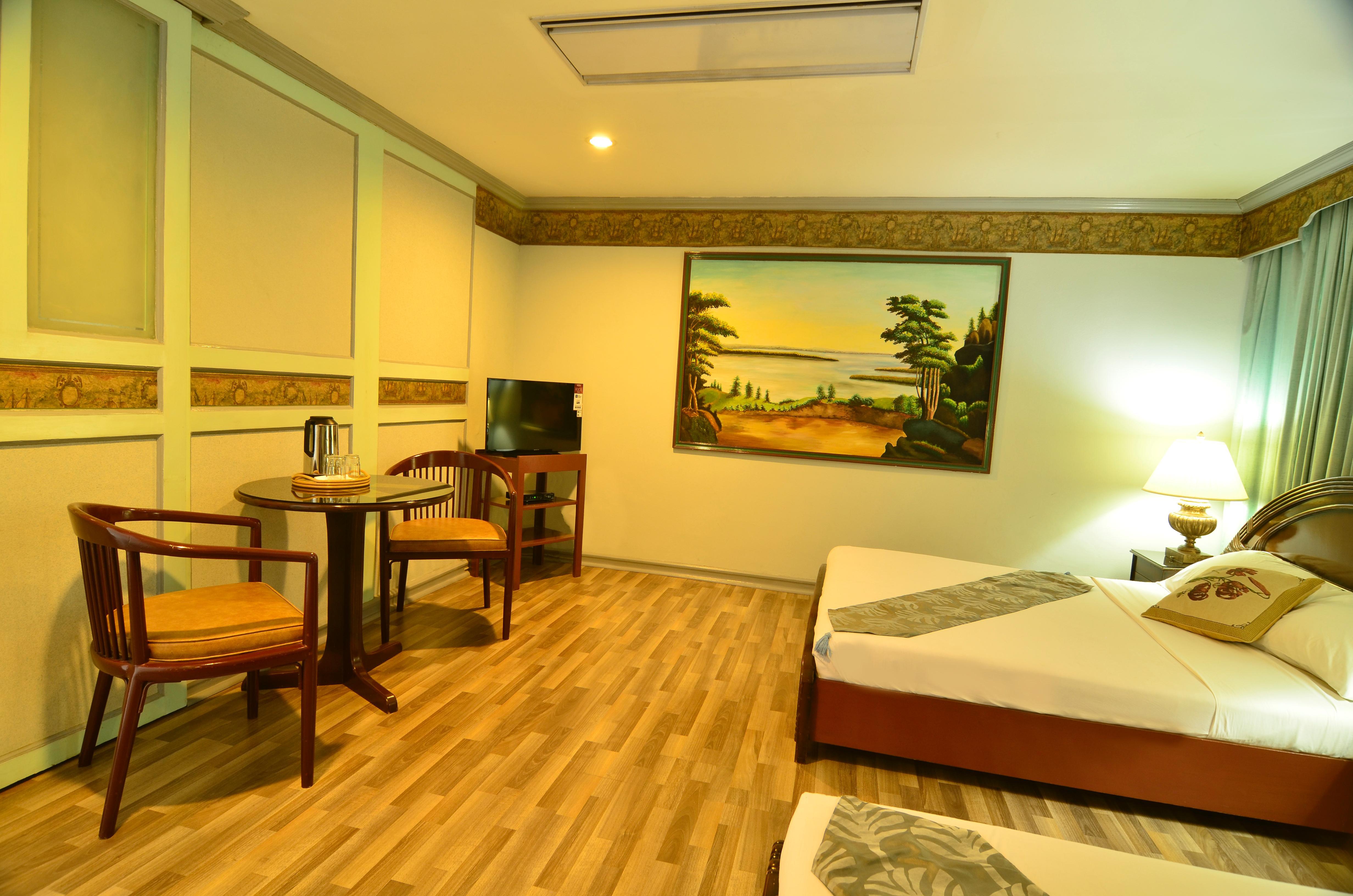 Holiday Plaza Hotel Cebu Zewnętrze zdjęcie