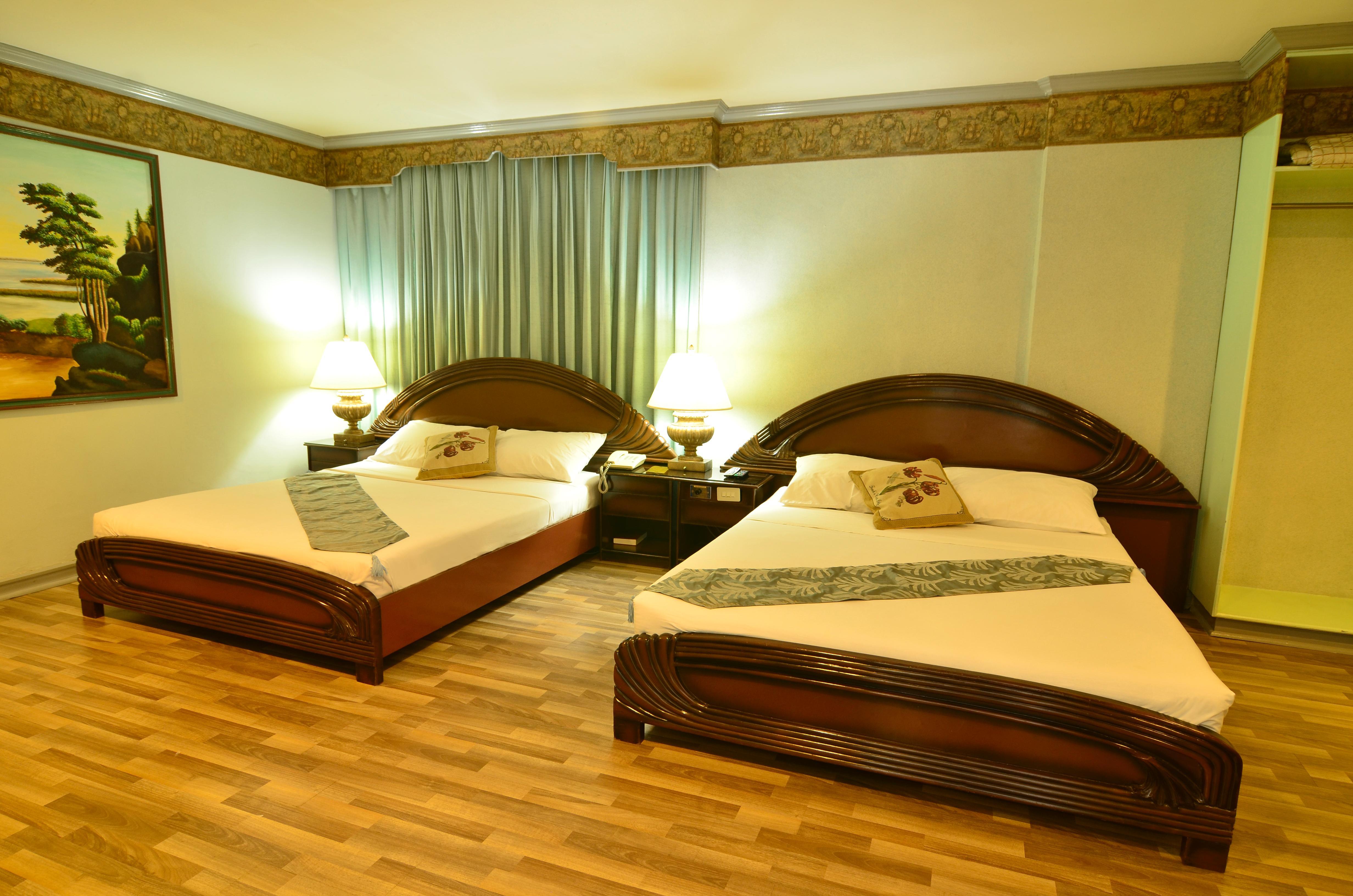 Holiday Plaza Hotel Cebu Zewnętrze zdjęcie