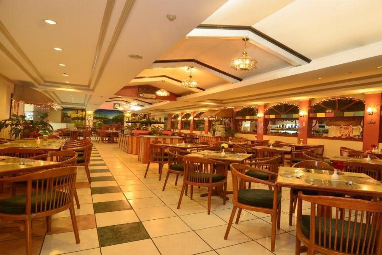 Holiday Plaza Hotel Cebu Zewnętrze zdjęcie