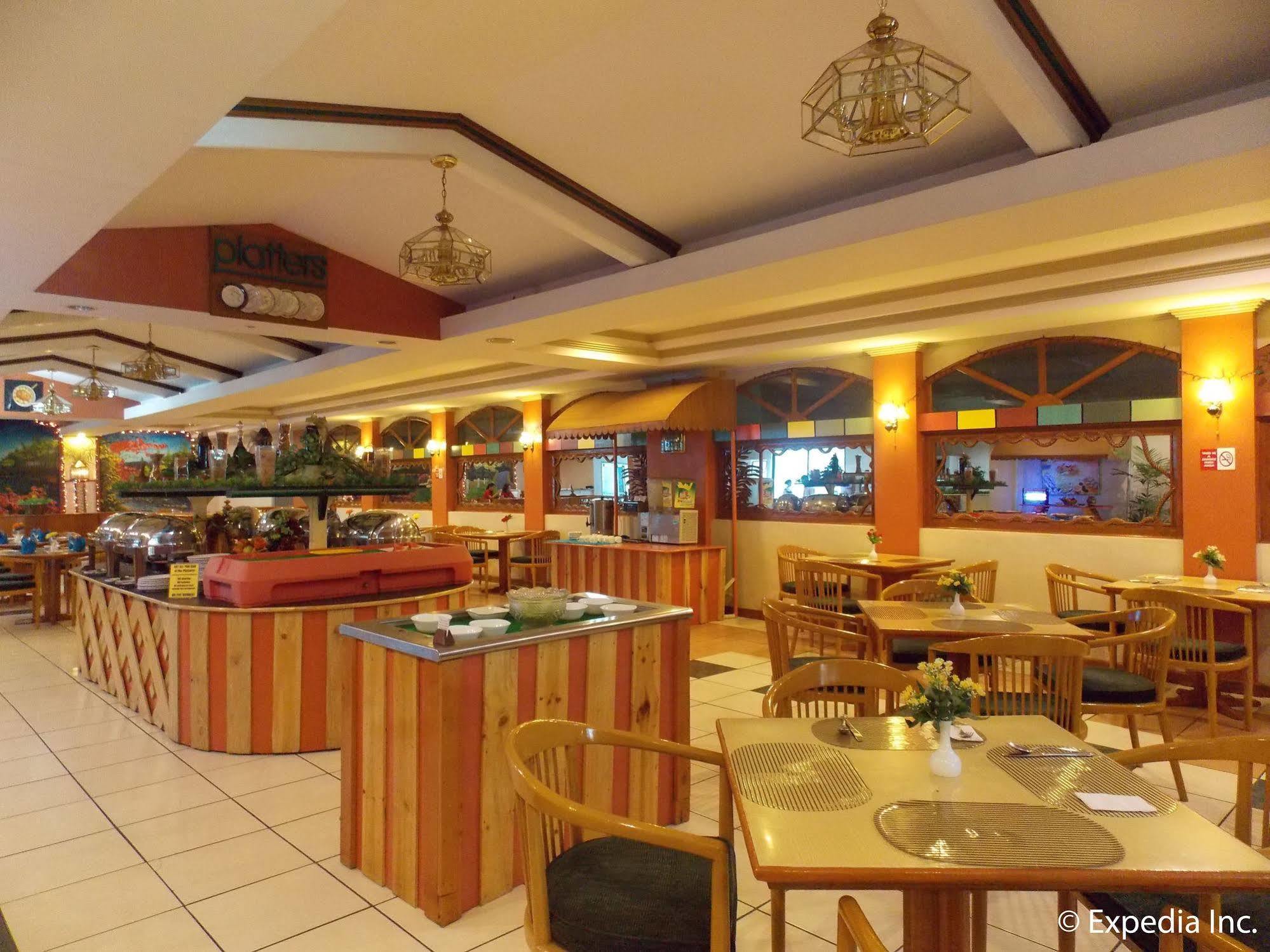 Holiday Plaza Hotel Cebu Zewnętrze zdjęcie