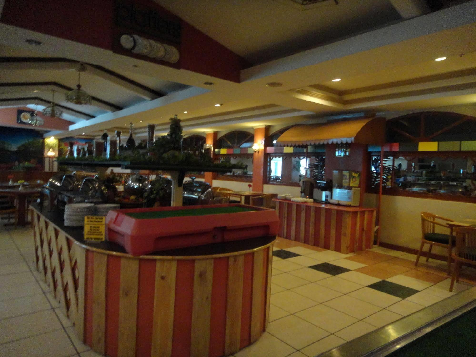 Holiday Plaza Hotel Cebu Zewnętrze zdjęcie